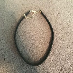 Black choker